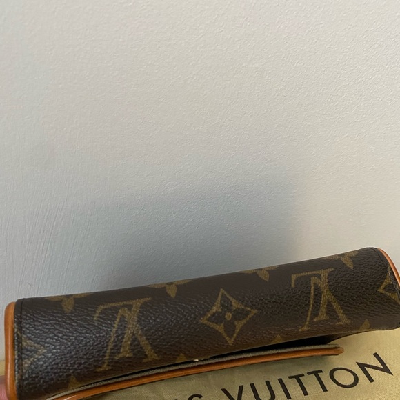 ❣️SOLD❣️Authentic LV Louis Vuitton Florentine Belt Bag Vintage - Picture 7 of 11